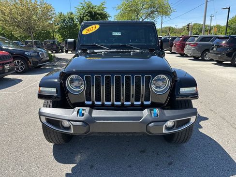Used 2023 Jeep Wrangler Unlimited Sahara w/ Cold Weather Group AWD/4WD image 3