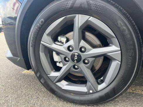 Used 2025 Kia K4 FWD image 28