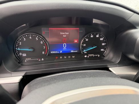 Used 2021 Ford Explorer XLT w/ Equipment Group 202A AWD/4WD image 6