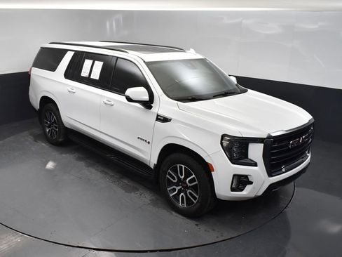Used 2023 GMC Yukon XL AT4 image 35