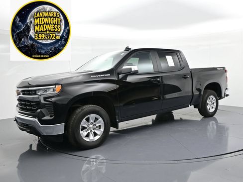 Used 2025 Chevrolet Silverado 1500 LT AWD/4WD image 1
