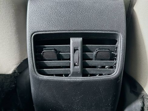 Certified 2022 Toyota Corolla Cross LE FWD image 24