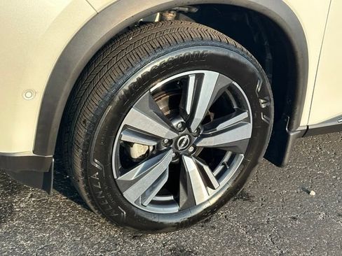 Certified 2023 Nissan Rogue SL w/ SL Premium Package AWD/4WD image 7