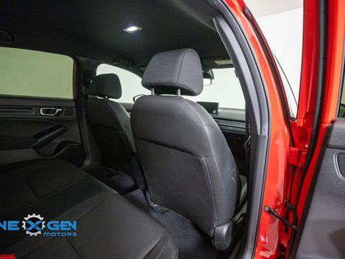 Used 2025 Honda Civic Sport image 34