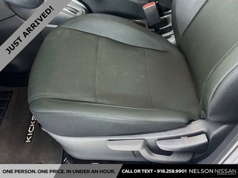 Certified 2025 Nissan Kicks Play S image 18