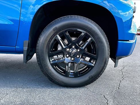 Certified 2023 Chevrolet Silverado 1500 Custom image 8