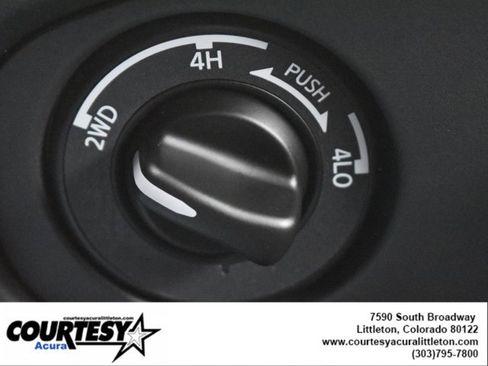 Used 2024 Nissan Frontier PRO-4X w/ Technology Package image 14