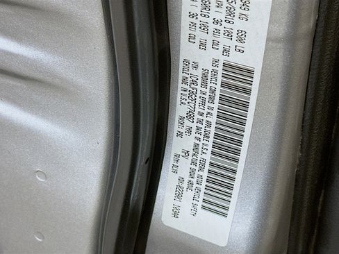 Used 2015 Jeep Grand Cherokee Limited w/ Luxury Group II image 12