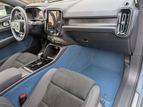 Used 2022 Volvo C40 P8 Recharge Ultimate image 23