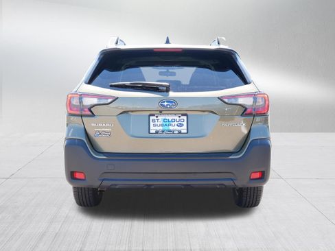 Certified 2025 Subaru Outback Premium AWD/4WD image 6
