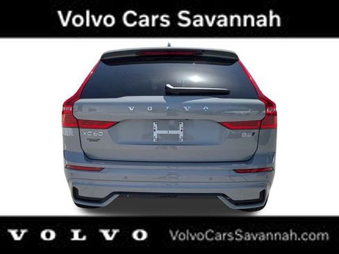 New 2025 Volvo XC60 B5 Core w/ Climate Package image 6