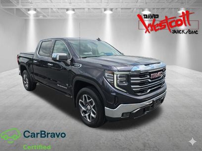 Certified 2022 GMC Sierra 1500 SLT w/ SLT Convenience Package