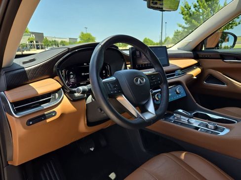 Used 2023 INFINITI QX60 Sensory w/ Vision Package AWD/4WD image 2