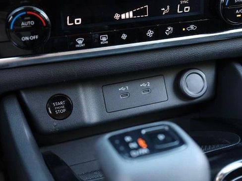 Certified 2026 Nissan Rogue SV AWD/4WD image 14