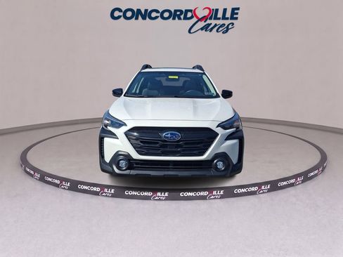 Certified 2025 Subaru Outback Onyx Edition AWD/4WD image 3