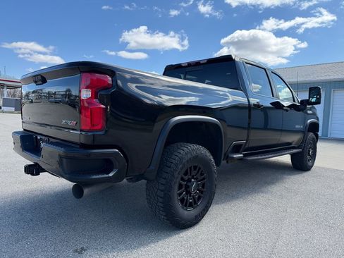 Used 2024 Chevrolet Silverado 2500 ZR2 w/ Technology Package image 5