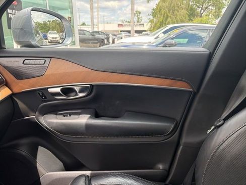 Used 2019 Volvo XC90 T6 Inscription w/ Protection Package Premier AWD/4WD image 12