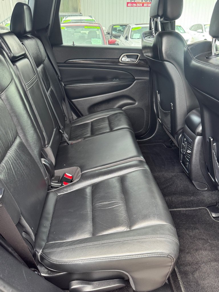 Used 2013 Jeep Grand Cherokee Laredo RWD image 11