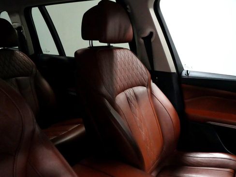 Used 2023 BMW X7 xDrive40i w/ Premium Package image 24