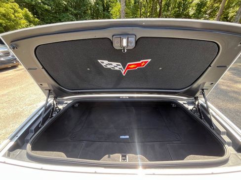 Used 2011 Chevrolet Corvette Convertible w/ Preferred Equipment Group RWD image 29