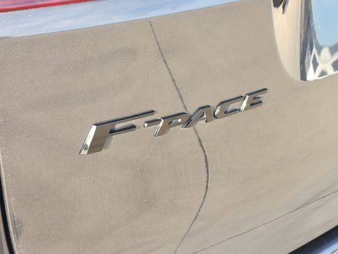 Certified 2023 Jaguar F-PACE R-Dynamic S AWD/4WD image 13