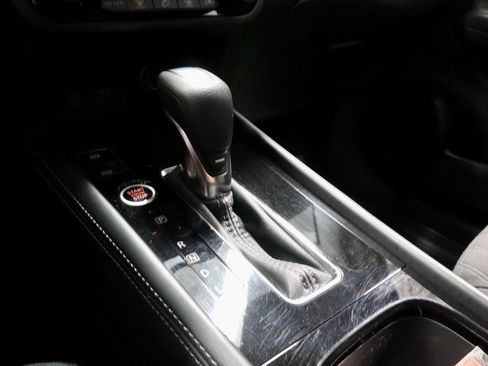 Certified 2023 Nissan Kicks SR image 30