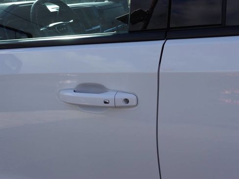 Used 2023 GMC Sierra 1500 Elevation image 13