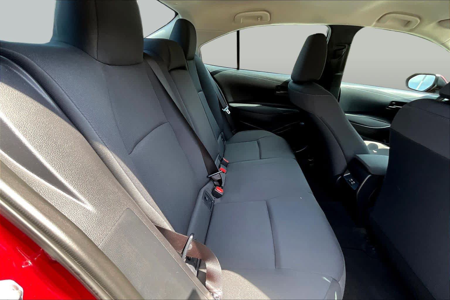 Used 2024 Toyota Corolla LE FWD image 20