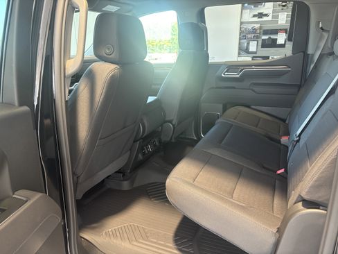New 2026 Chevrolet Silverado 1500 LT image 18