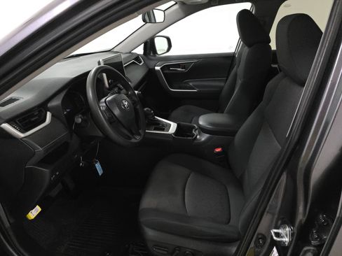 Used 2024 Toyota RAV4 XLE w/ Convenience Package FWD image 8