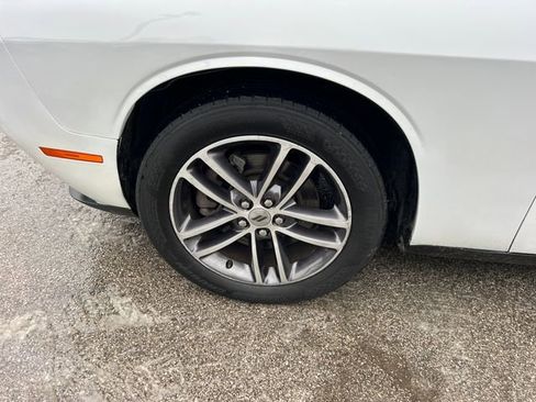Used 2019 Dodge Challenger SXT image 38