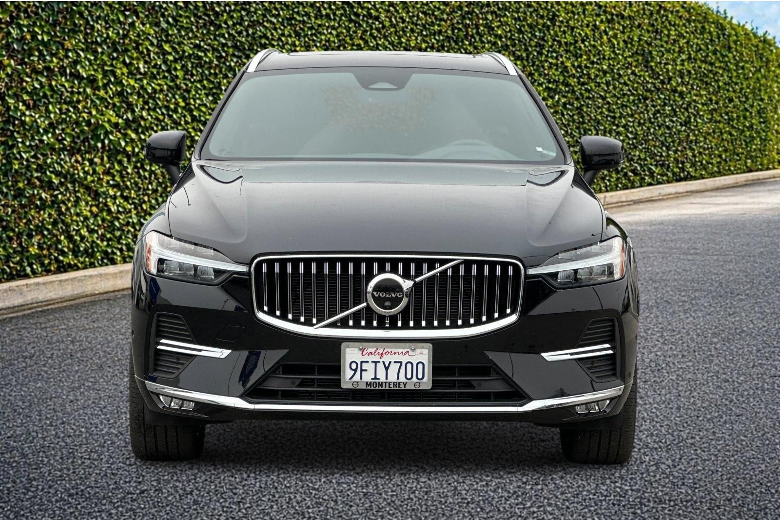 Used 2023 Volvo XC60 B5 Plus AWD/4WD image 9