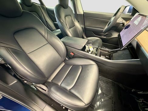 Used 2020 Tesla Model 3 Standard Range Plus RWD image 12
