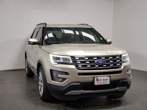 Used 2017 Ford Explorer Limited w/ Equipment Group 301A image 2