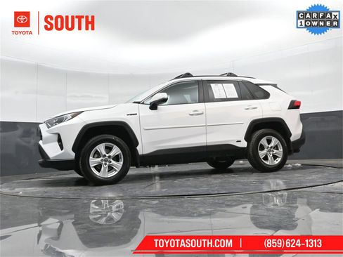 Used 2021 Toyota RAV4 XLE w/ Convenience Package image 37