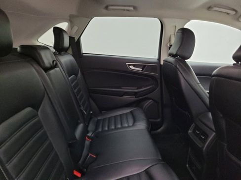 Used 2023 Ford Edge SEL image 19
