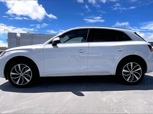 Used 2023 Audi Q5 2.0T Premium Plus w/ Premium Plus Package AWD/4WD image 3