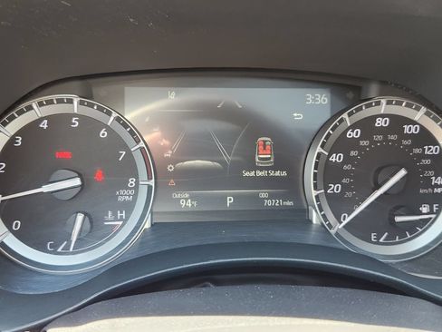 Used 2022 Toyota Highlander XSE AWD/4WD image 22