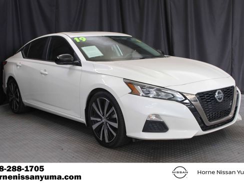 Used 2019 Nissan Altima 2.0 SR FWD image 1