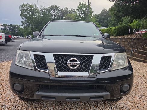 Used 2012 Nissan Frontier SV w/ SV Premium Utility Pkg AWD/4WD image 2