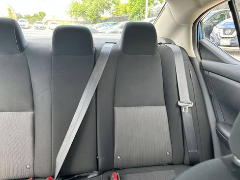 Used 2025 Nissan Sentra SV FWD image 32