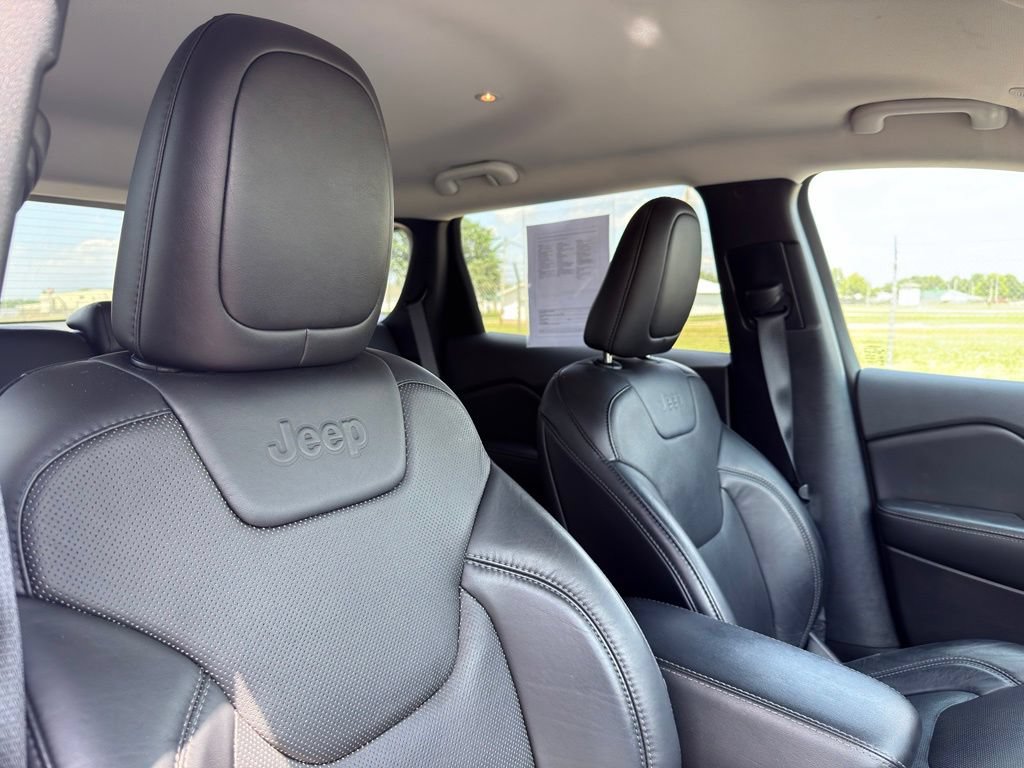 Certified 2021 Jeep Cherokee Latitude Lux FWD image 38
