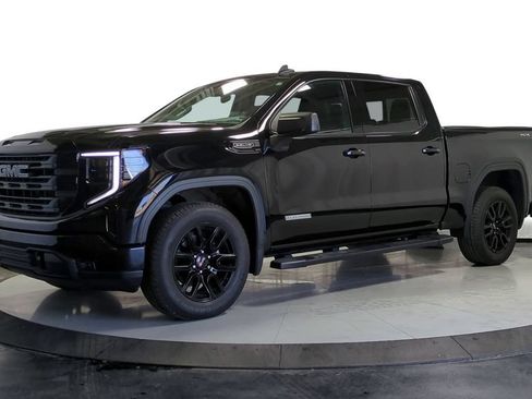 Used 2022 GMC Sierra 1500 Elevation w/ Preferred Package AWD/4WD image 5
