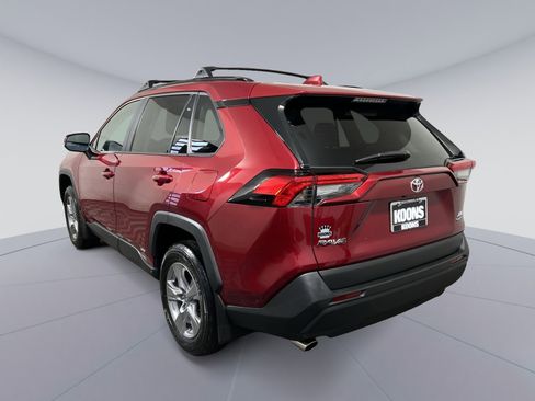 Used 2025 Toyota RAV4 XLE image 4