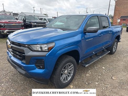 Used 2024 Chevrolet Colorado LT w/ LT Convenience Package II AWD/4WD image 1