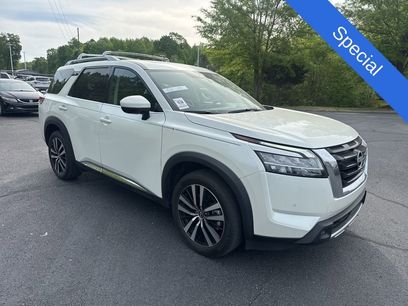 Used 2023 Nissan Pathfinder Platinum