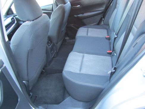 Used 2024 Nissan Rogue SV FWD image 19