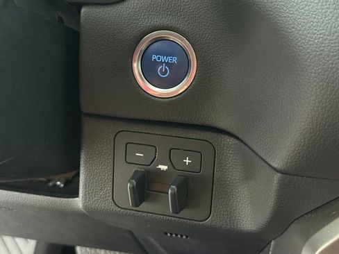 Used 2022 Toyota Tundra Limited image 14