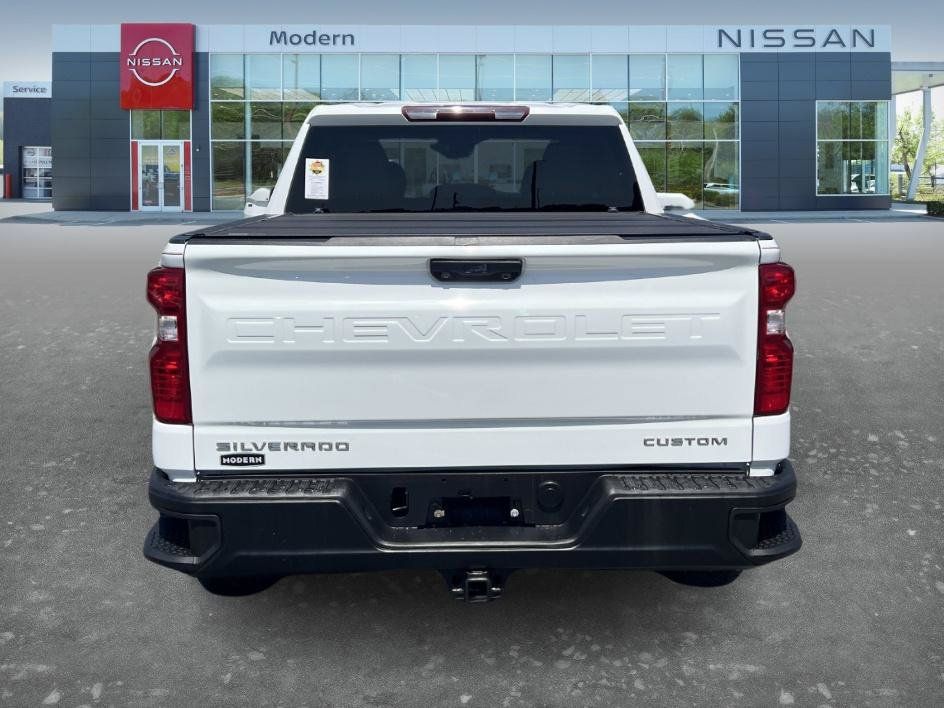 Used 2023 Chevrolet Silverado 1500 Custom AWD/4WD image 6