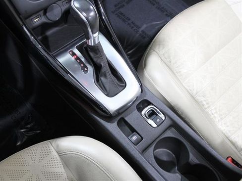 Used 2019 Buick Cascada Premium image 15